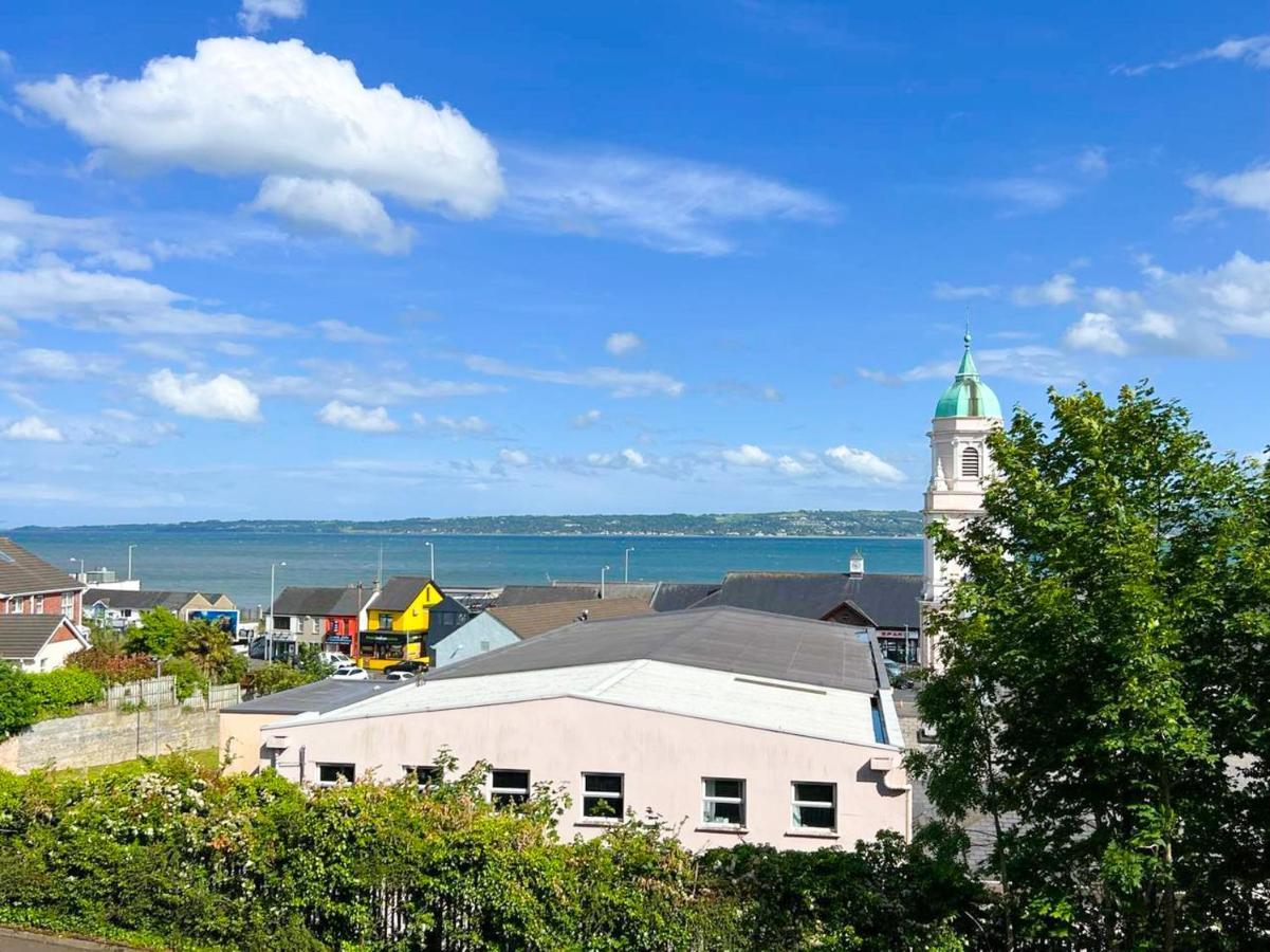Modern Luxurious Apartment W/ Patio Balcony & View Jordanstown Extérieur photo